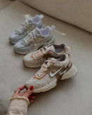 کتونی زنانه نایک V2K Run سایز 37 تا 40 | کفش اسپرت Nike V2K Women