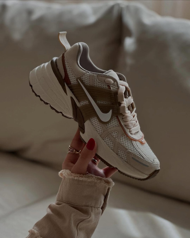 کتونی زنانه نایک V2K Run سایز 37 تا 40 | کفش اسپرت Nike V2K Women