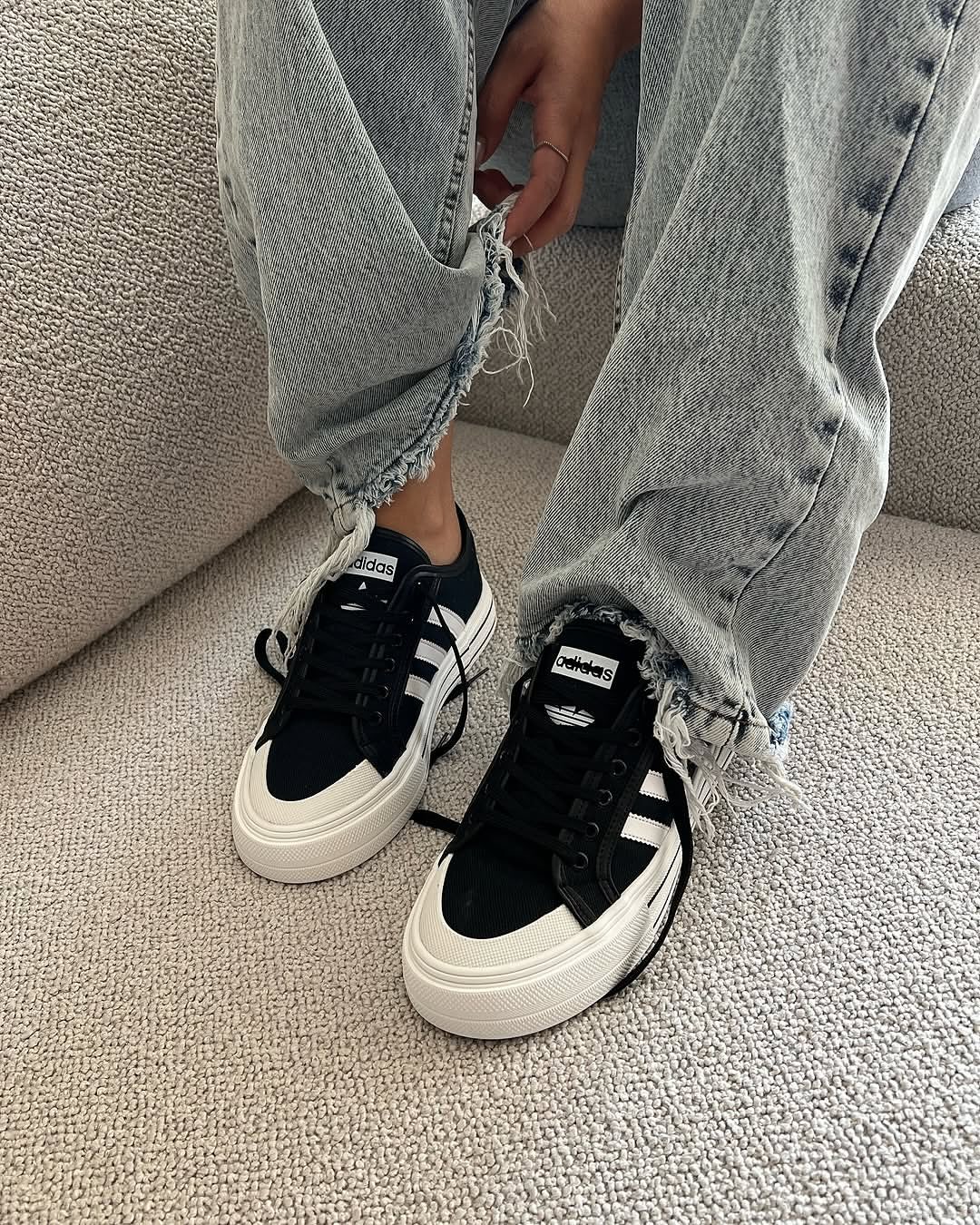 کتونی ونس مشکی زنانه | کفش اسپرت Vans Black | Forttano