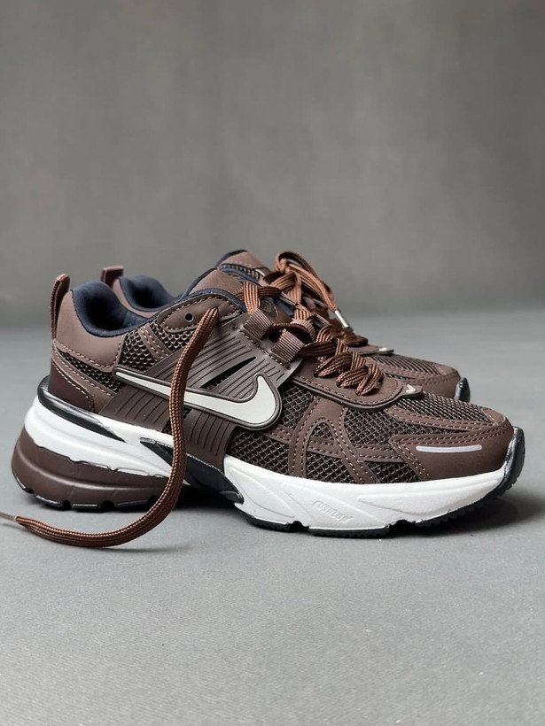 کتونی نایک V2K قهوهای زنانه | کفش اسپرت Nike V2K Brown