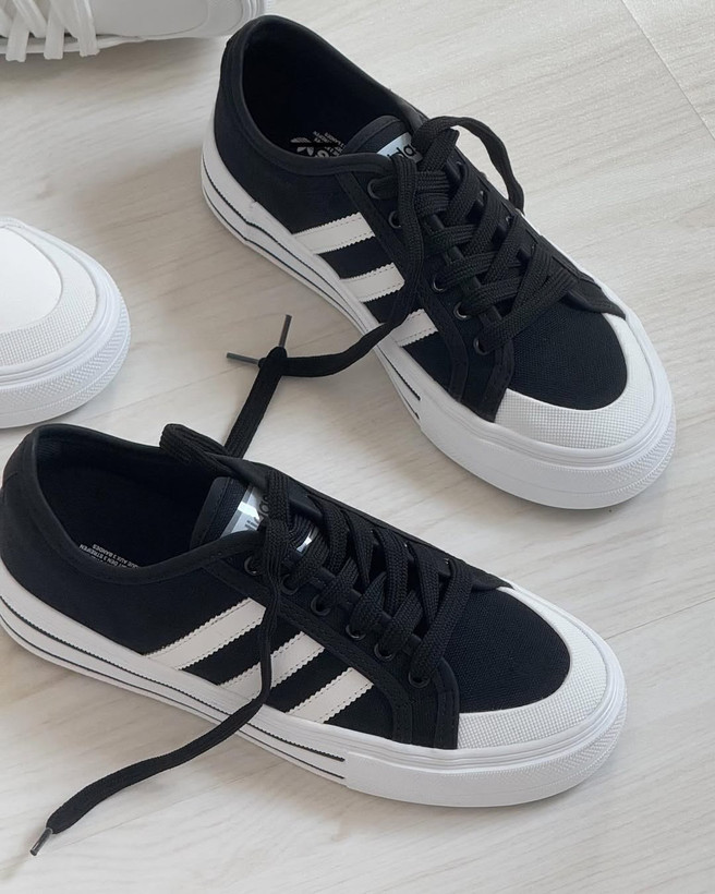 کتونی آدیداس مشکی سفید مدل ونس استایل | کفش اسپرت Adidas زنانه