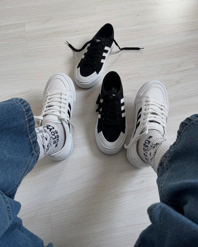 کتونی آدیداس مشکی سفید مدل ونس استایل | کفش اسپرت Adidas زنانه