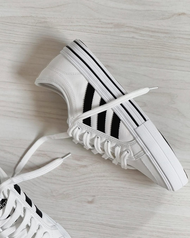 کتونی آدیداس مشکی سفید مدل ونس استایل | کفش اسپرت Adidas زنانه