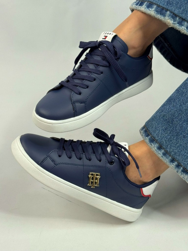 کتونی ونس تامی هیلفیگر | کفش اسپرت برند Tommy Hilfiger شیک و راحت
