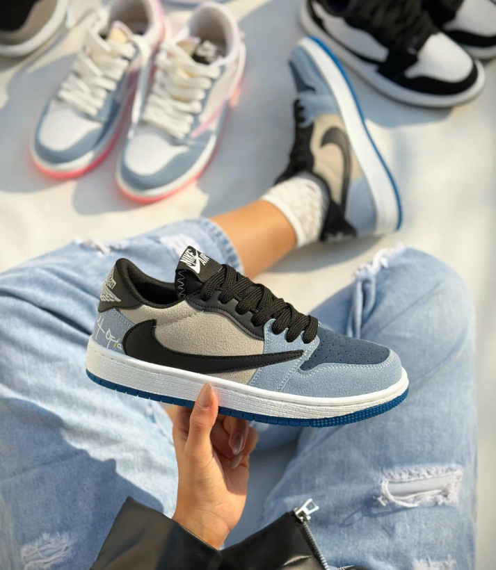کتونی نایک ترویس دخترانه | کفش اسپرت شیک و راحت Nike Travis